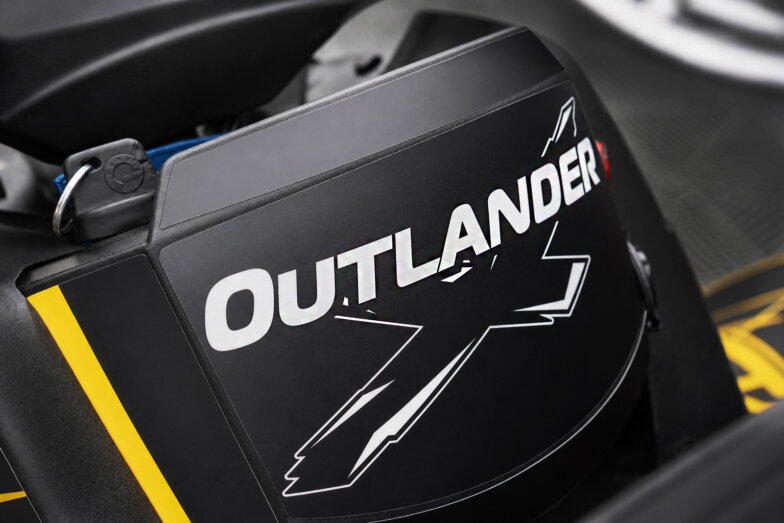 Наклейки на квадроцикл BRP Can-Am Outlander MAX — фото 3